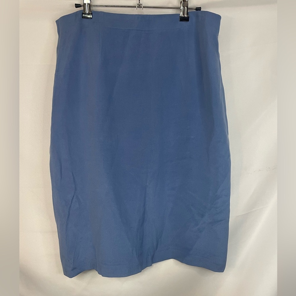 100% silk grayish blue pencil skirt, this is beautiful with a lining.